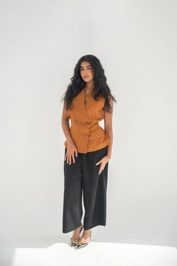 Camel linen vest with black crepe pants C:206