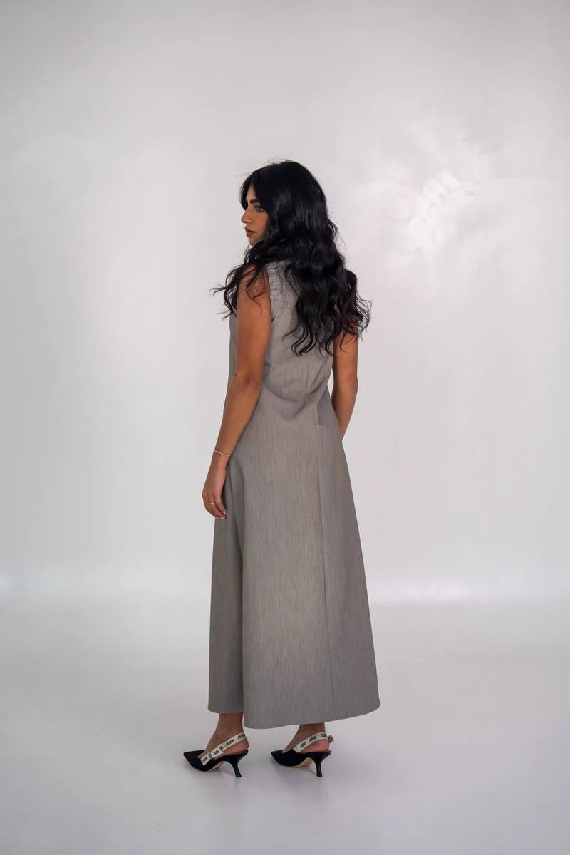 crepe dress in gray. C:197 Gray