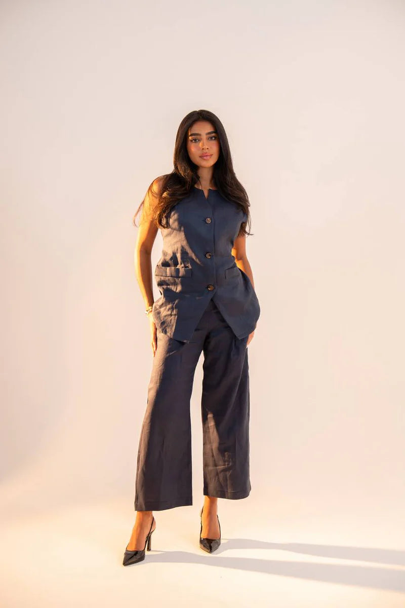 Navy blue linen vest and pants set. C:217
