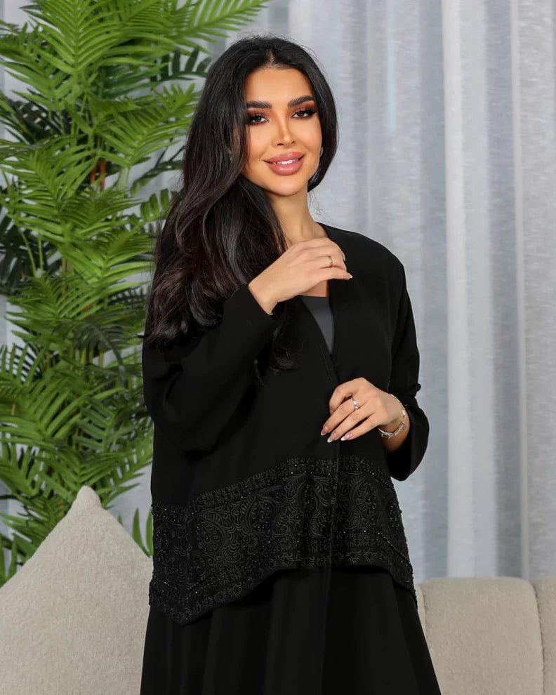 عباية من الكريب مطرزة بخياطة يدوية C:6442