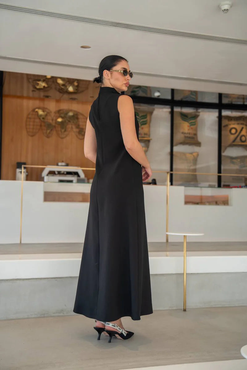 فستان أسود من الكريب. C:218