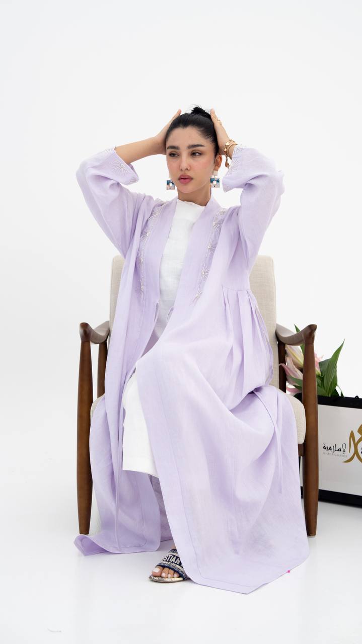 Light purple linen abaya with hand-stitched details (1921)