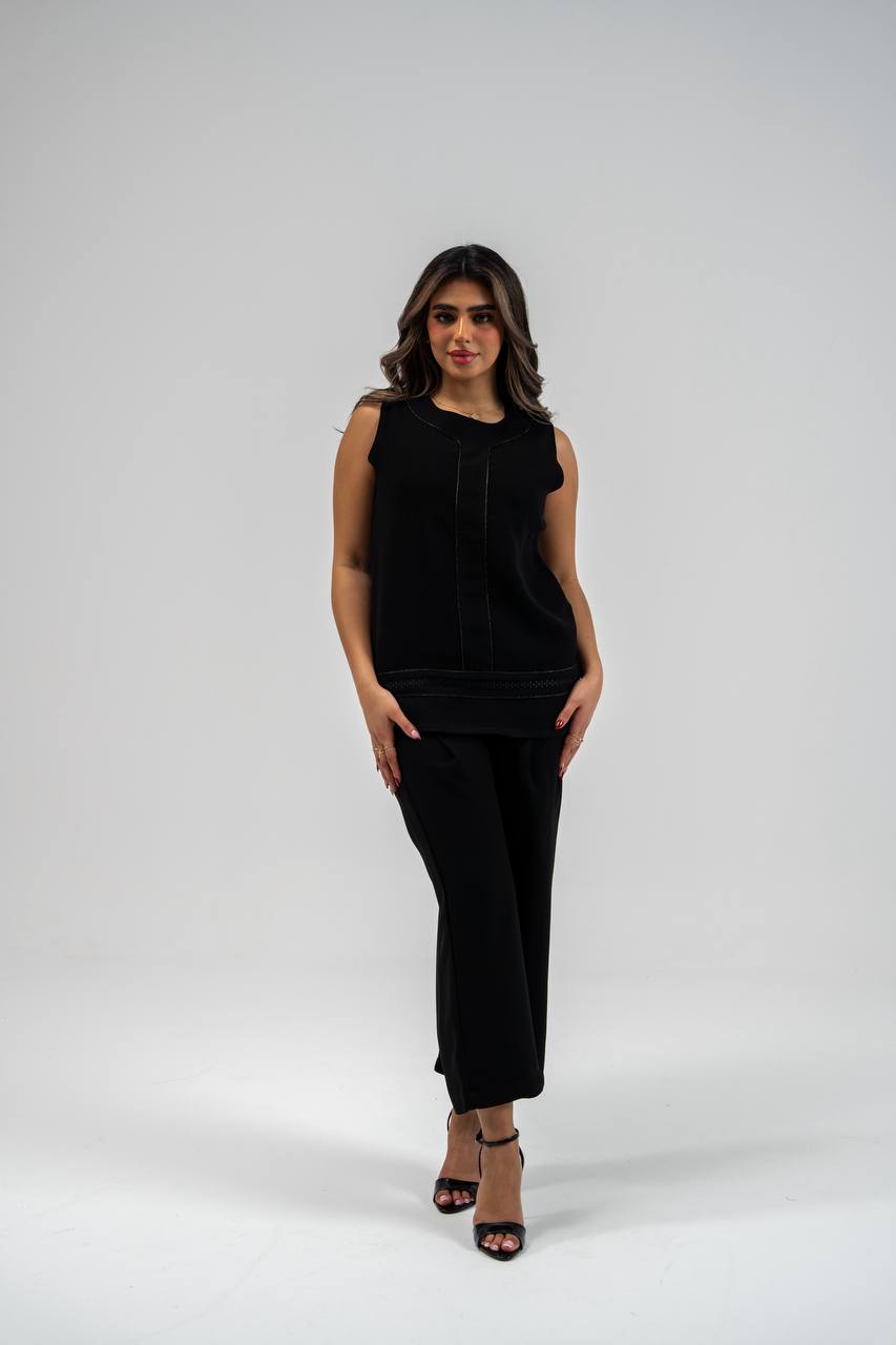 Blouse and pants set, black crepe