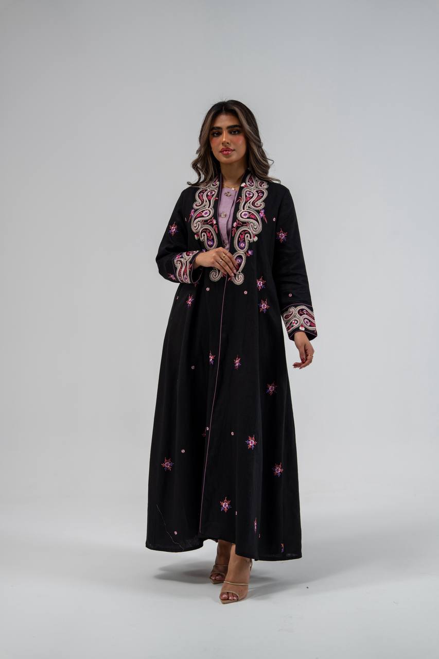 Linen abaya in black with embroidery