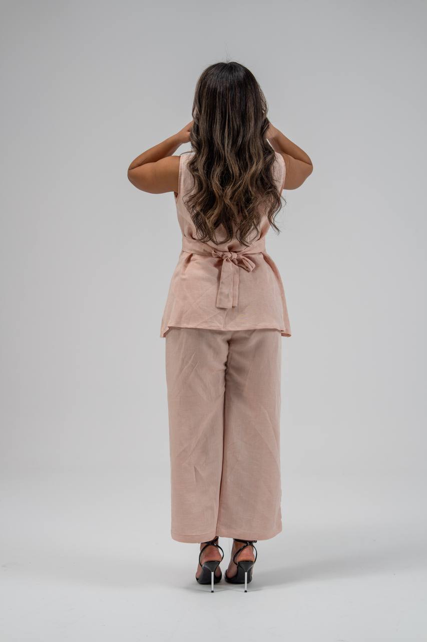Vest and pants set, light pink linen