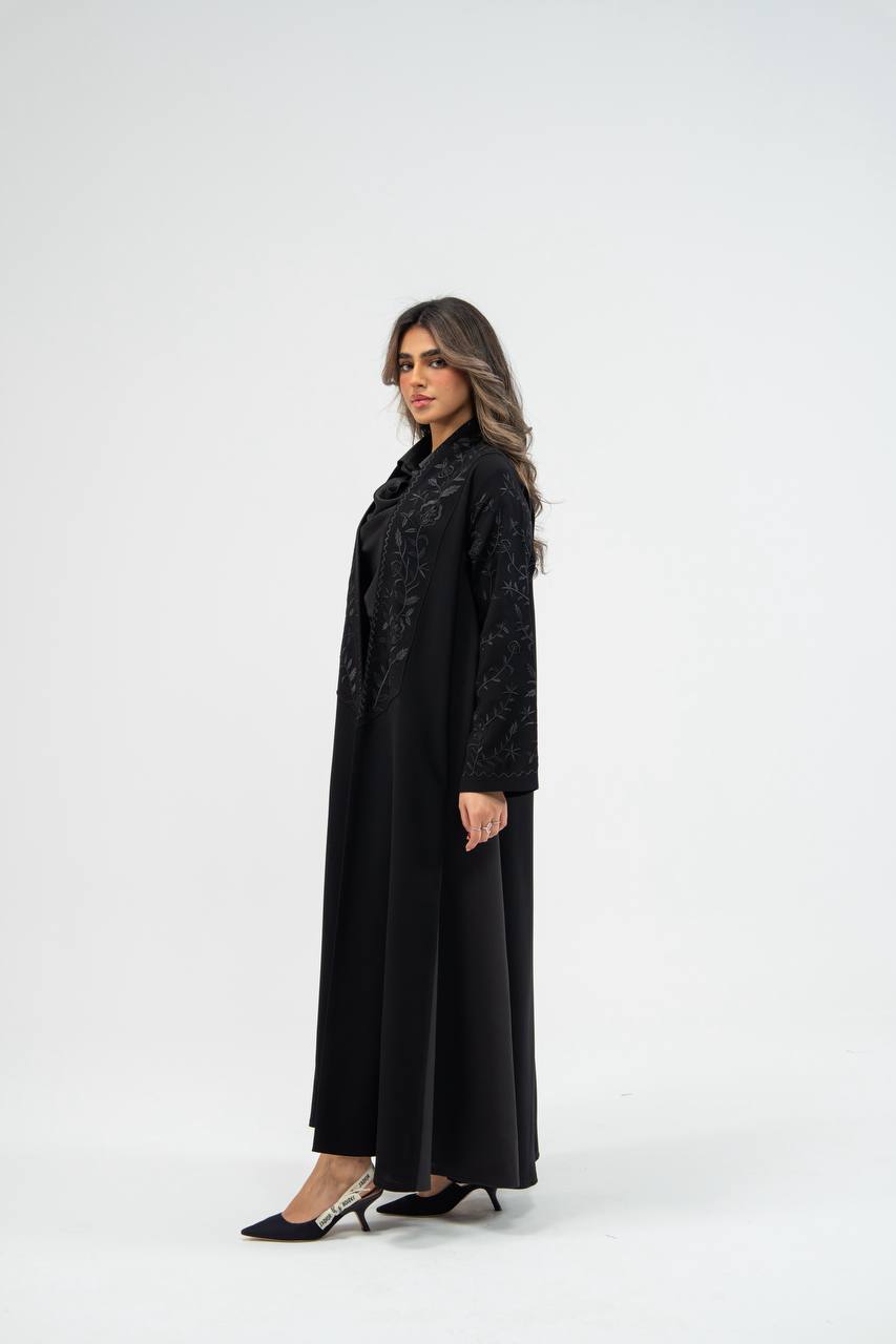 Black crepe abaya with embroidery