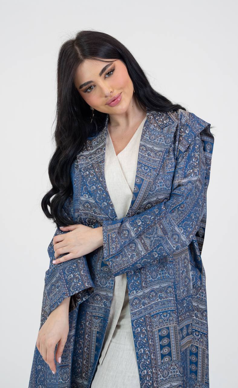 Abaya made of silk crepe fabric