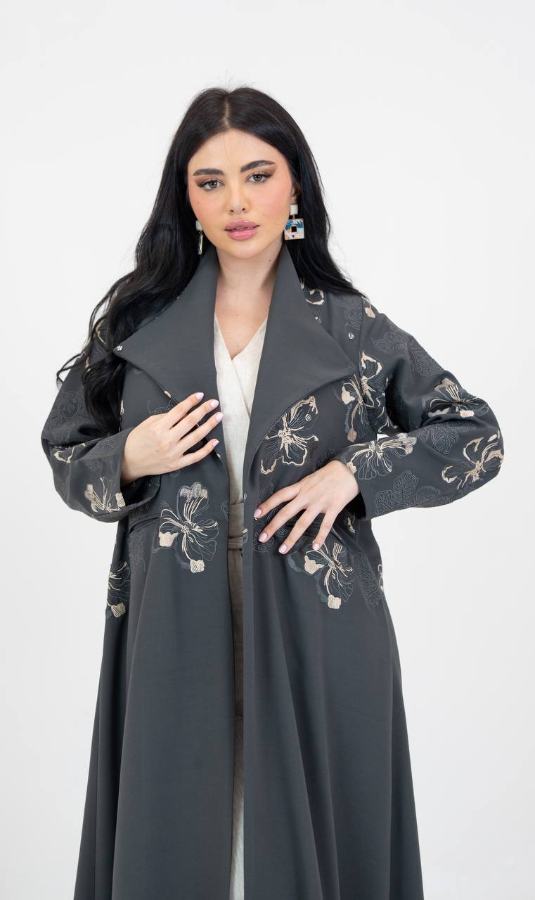 Crepe abaya in gray with embroidery