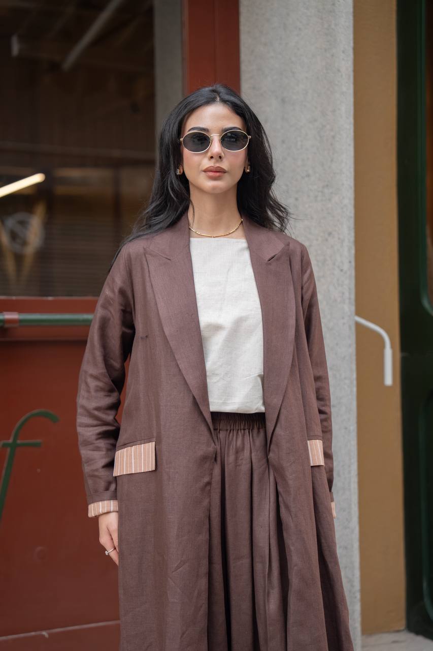 Linen abaya in brown