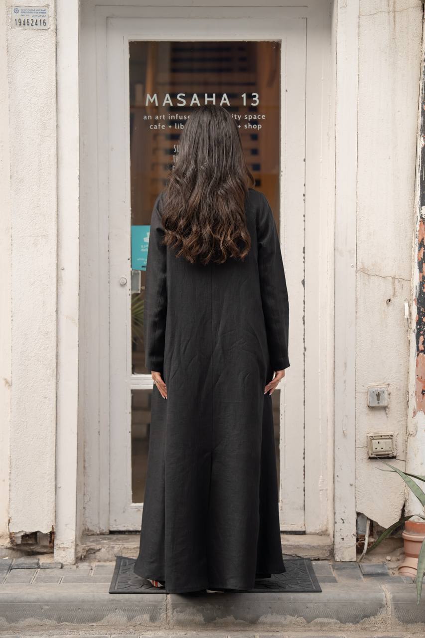 Linen abaya in black