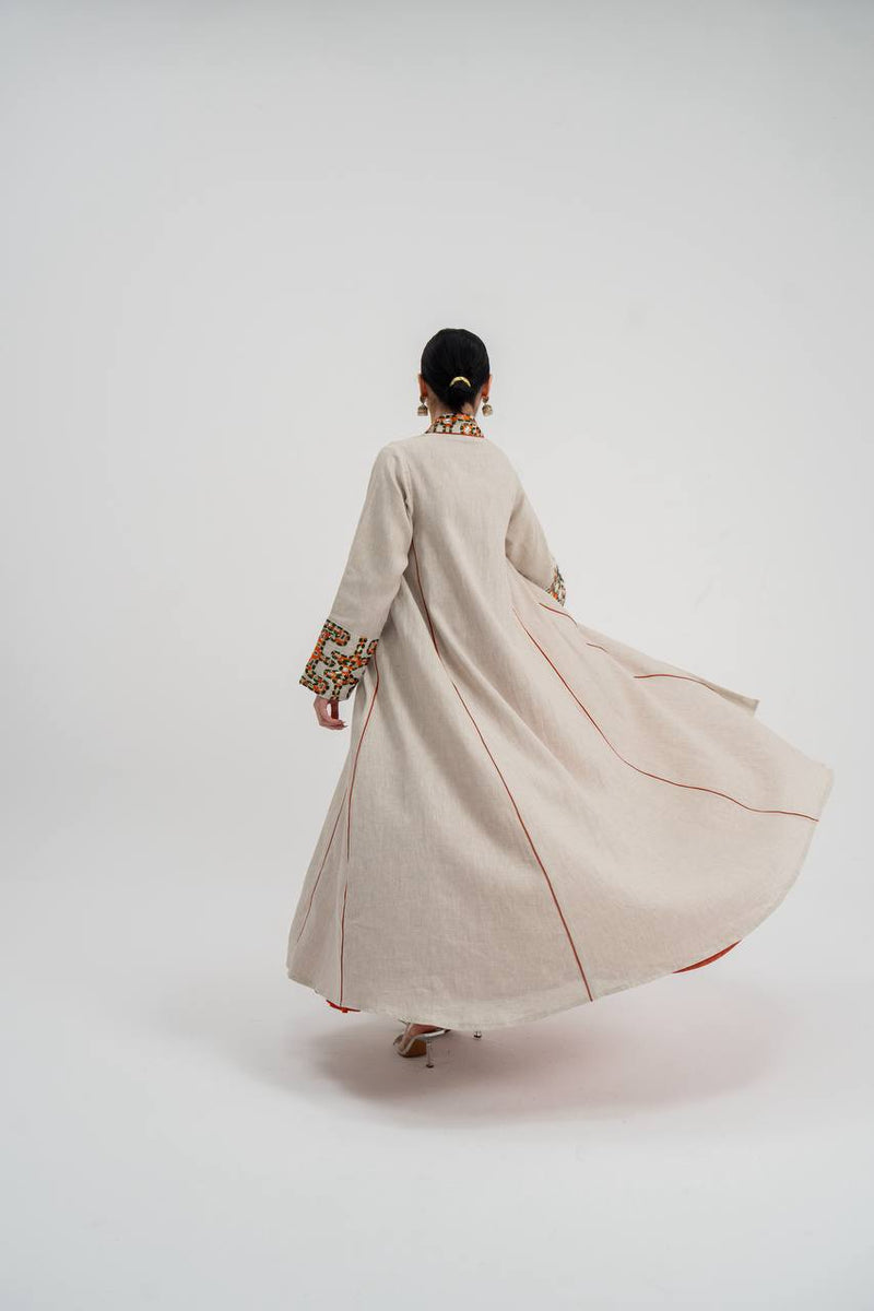 Linen abaya in light beige with embroidery. C:6743