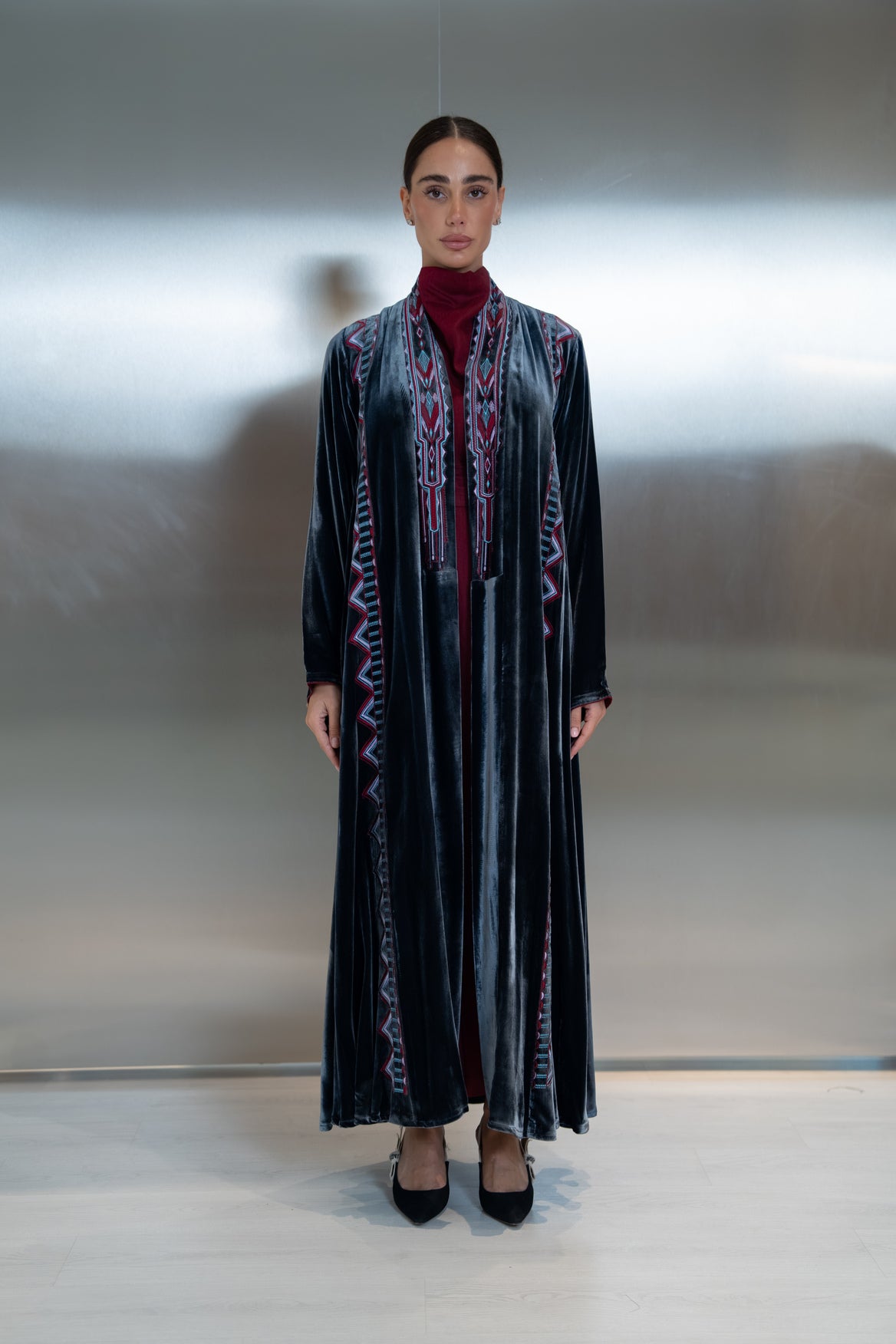 Grey Velvet Embroidered Abaya -2040