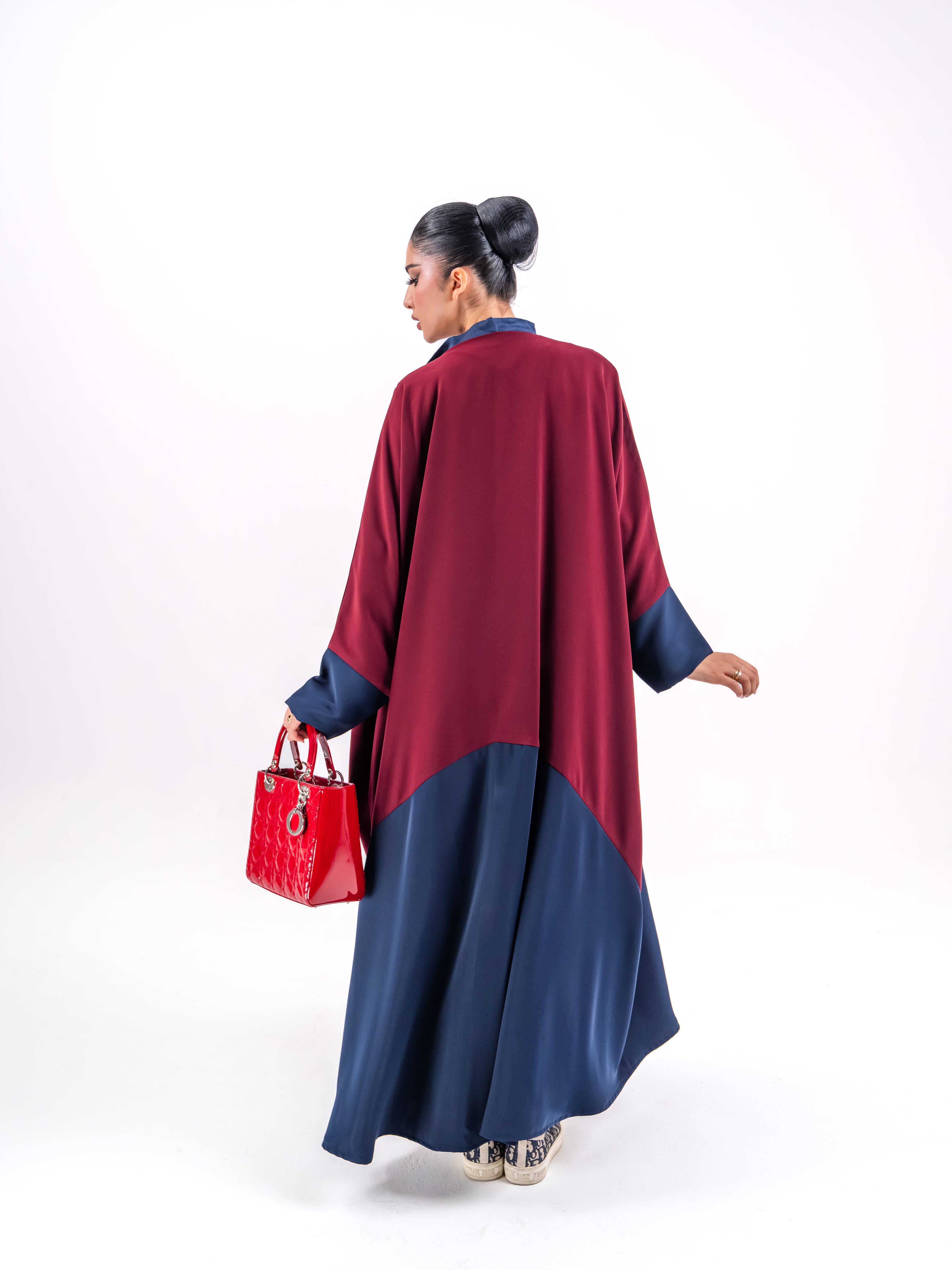 Free Size Crepe Abaya – Burgundy & Navy