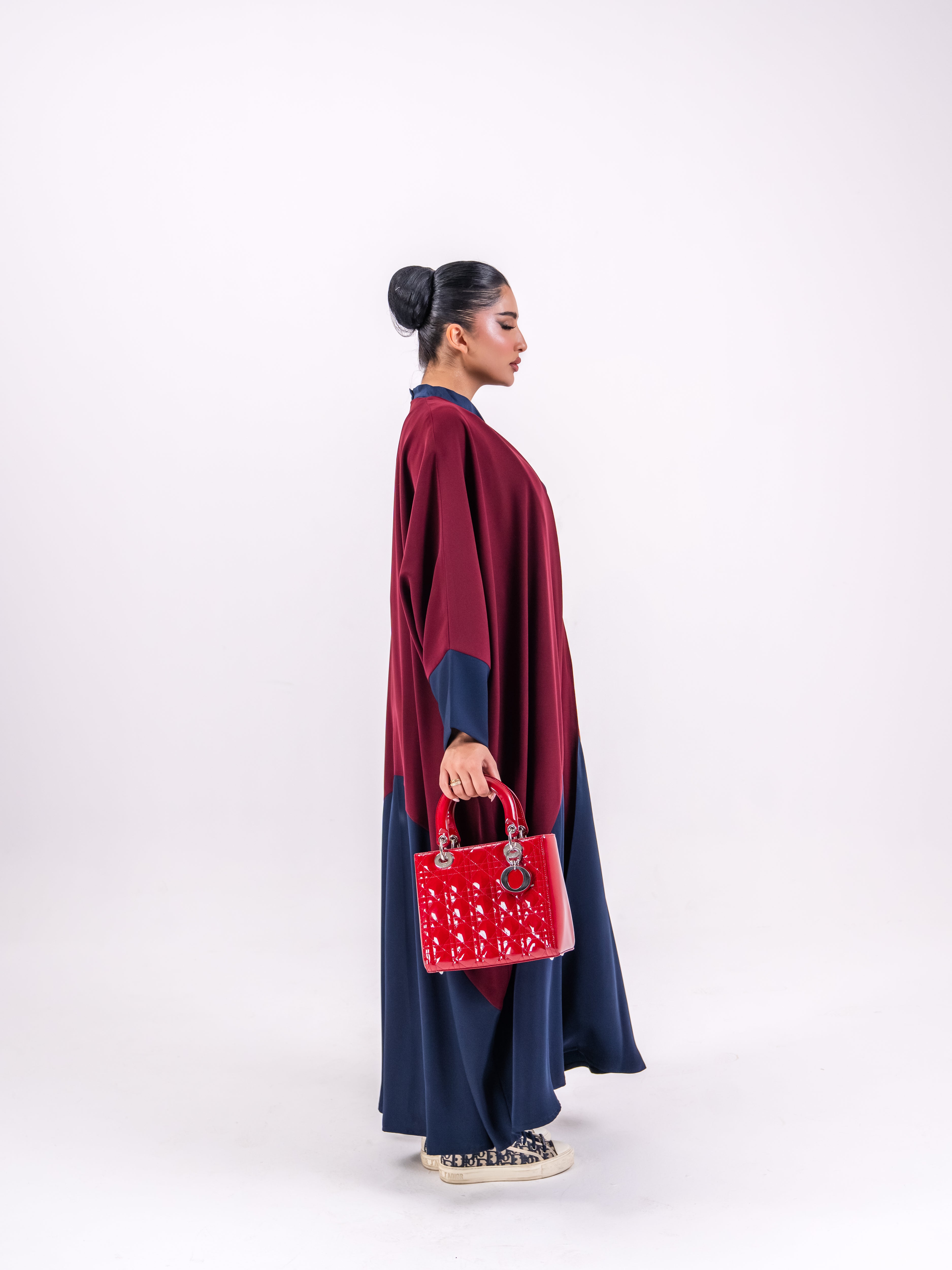 Free Size Crepe Abaya – Burgundy & Navy