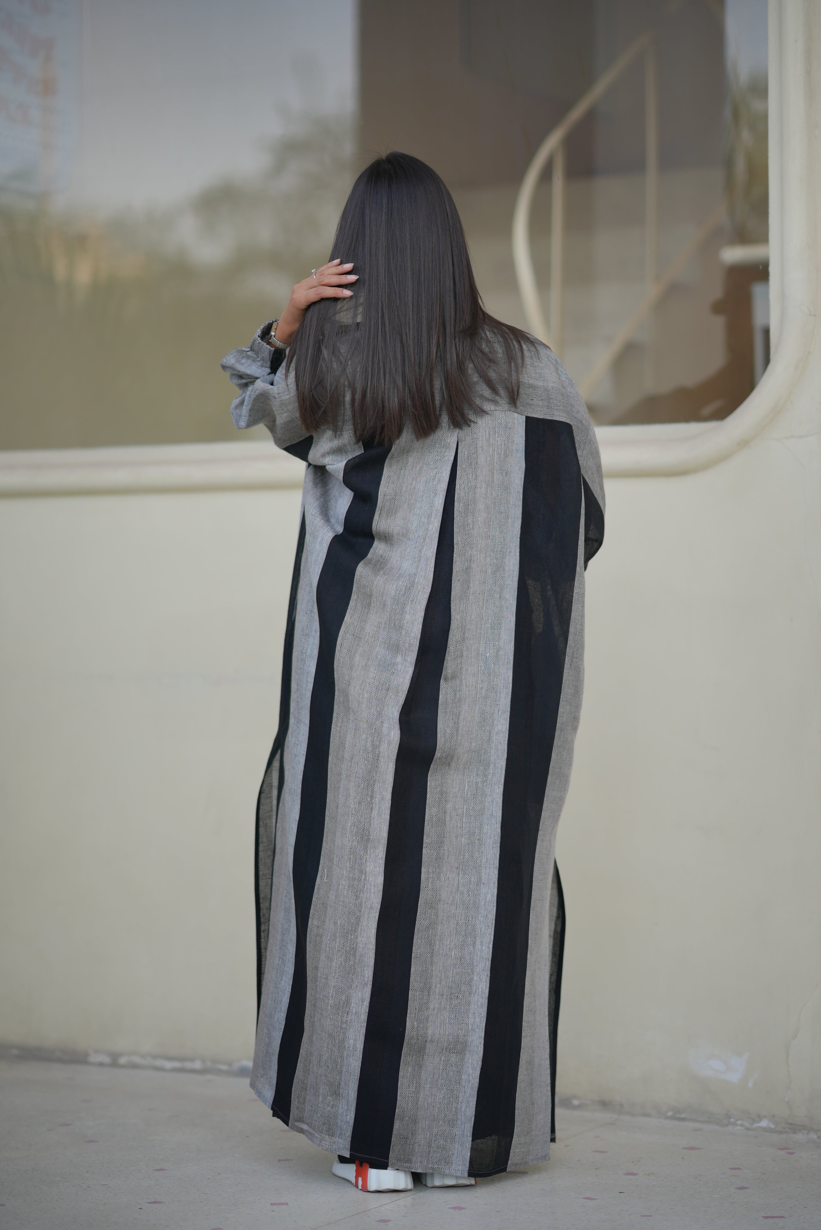 Black & Grey Linen Abaya – Free Size 1976