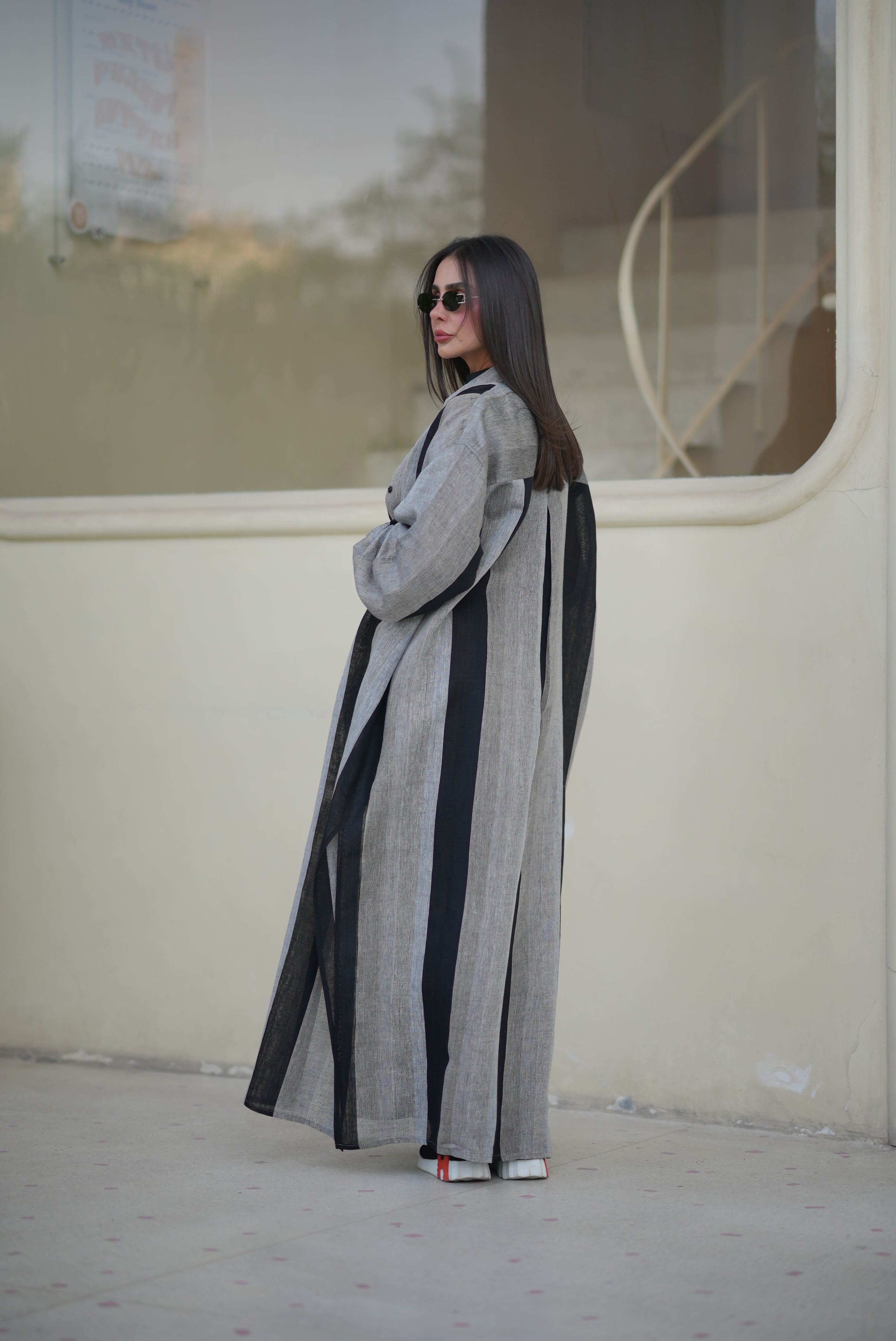 Black & Grey Linen Abaya – Free Size 1976