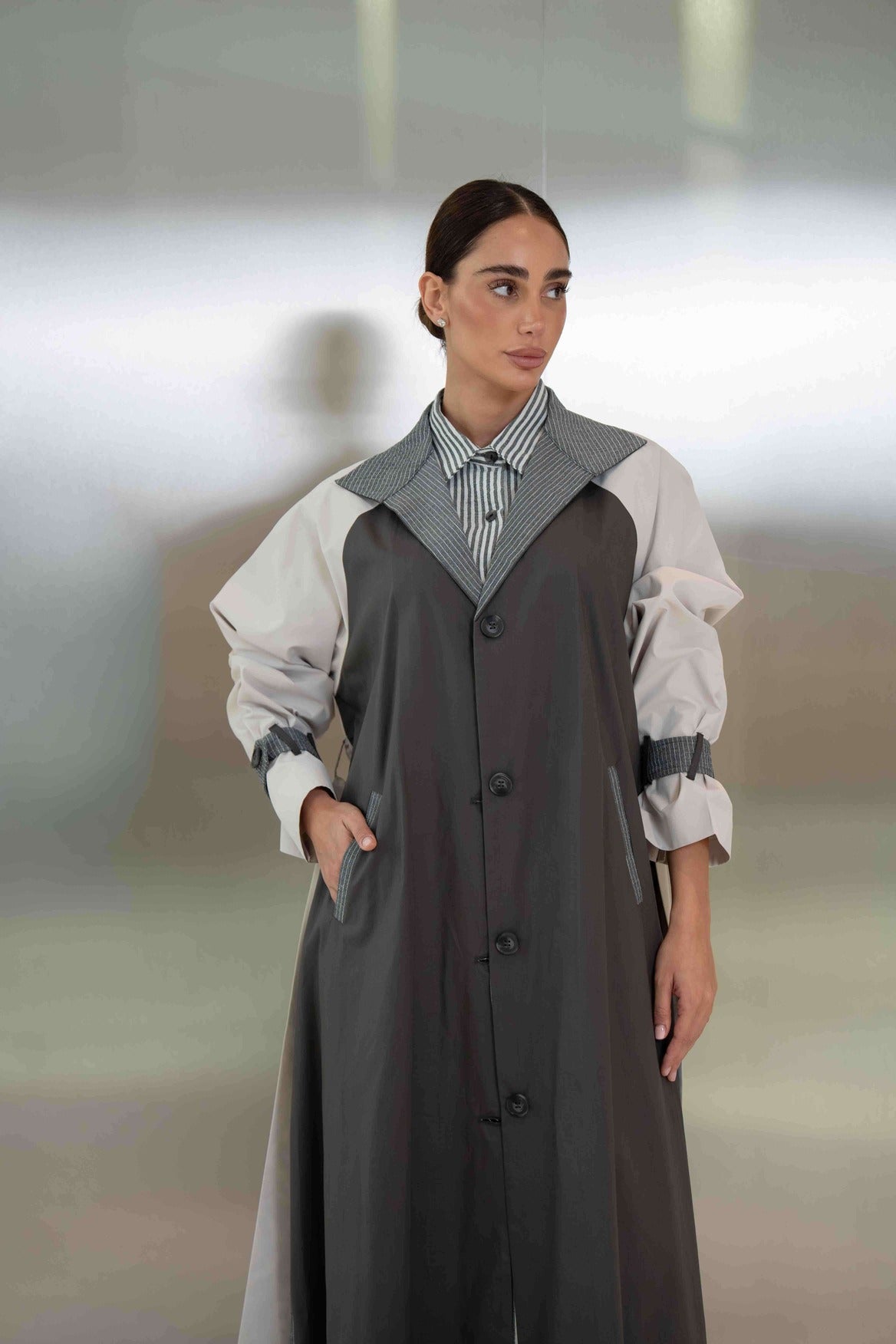 Grey & Beige Trench Coat Abaya – 2052