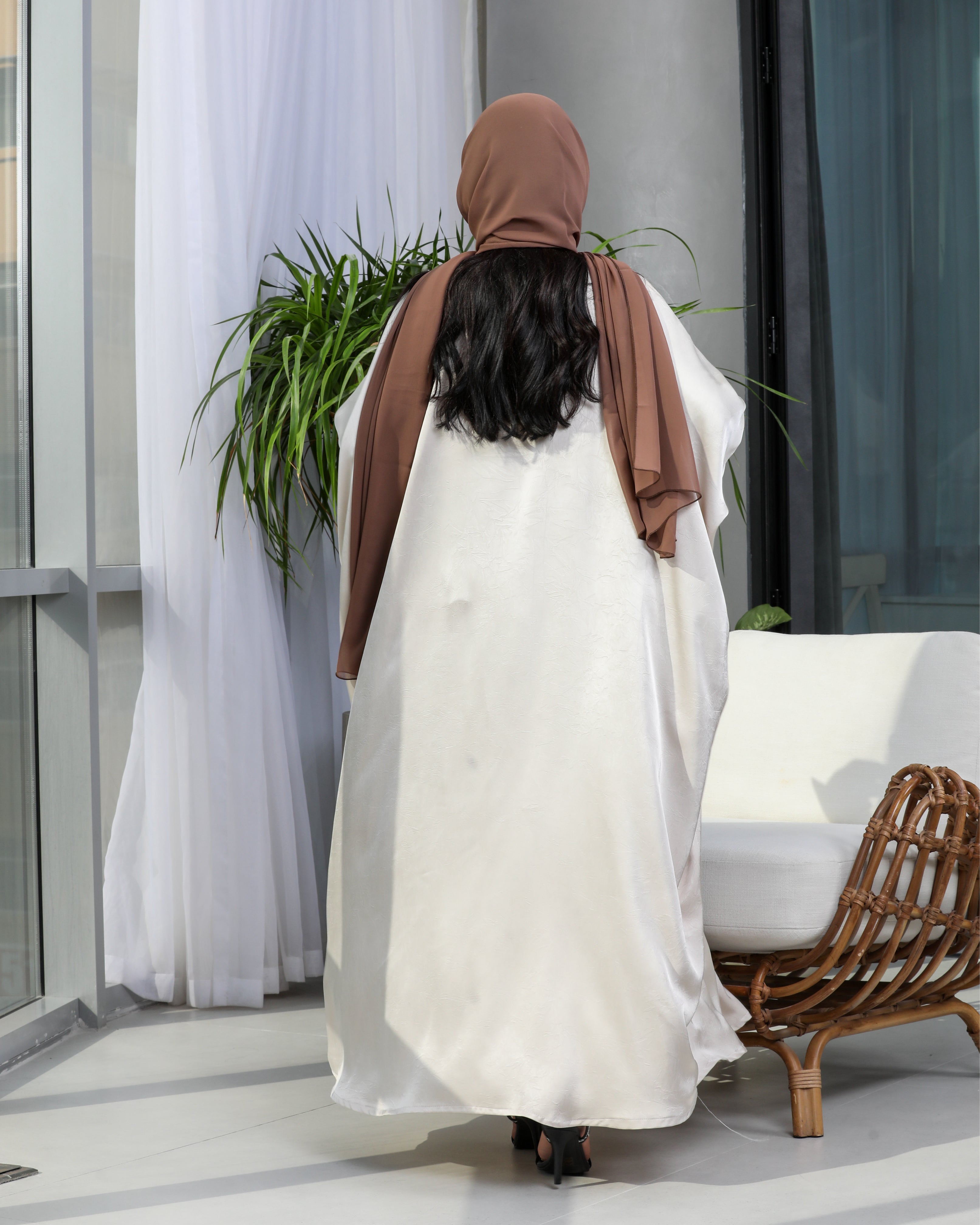 عباية من الكريب الحريري باللون الذهبي C:6479 ذهبي