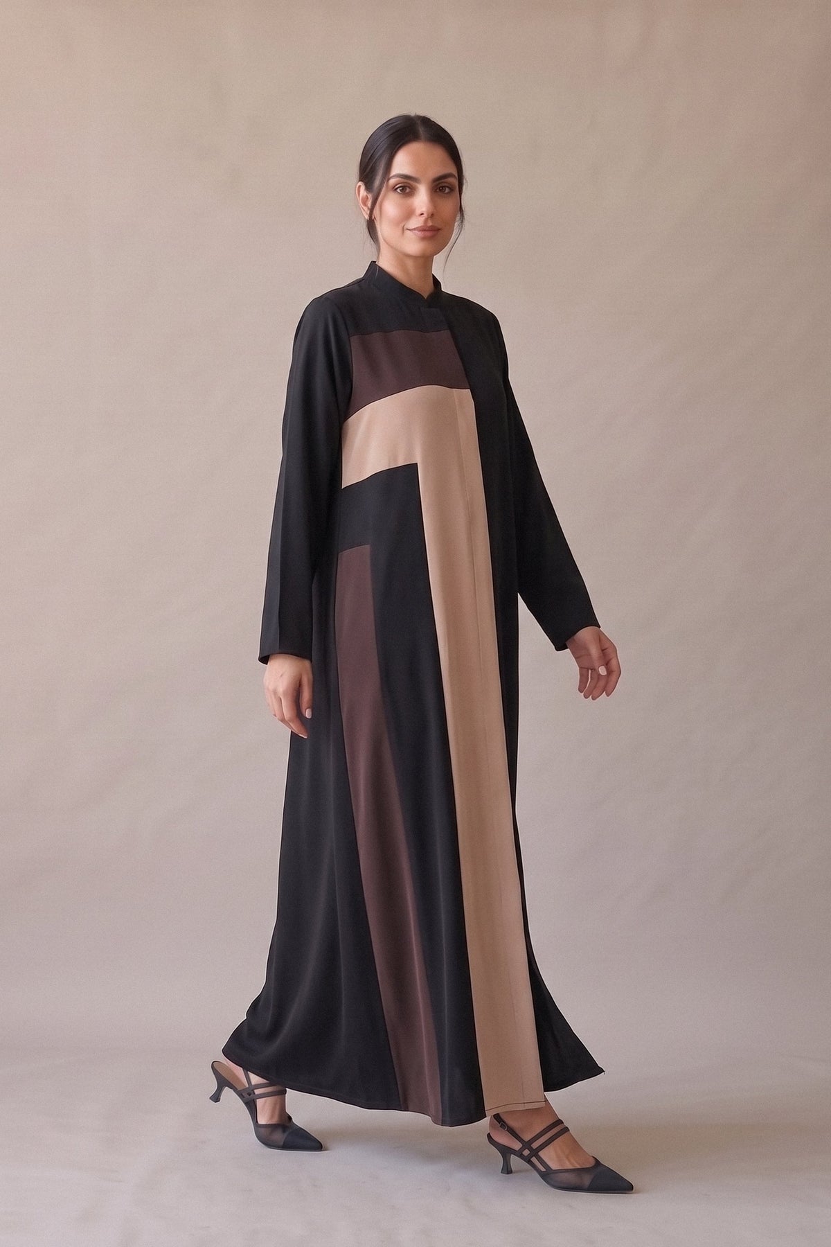 Black Crepe Abaya with Brown and Beige Details –2075