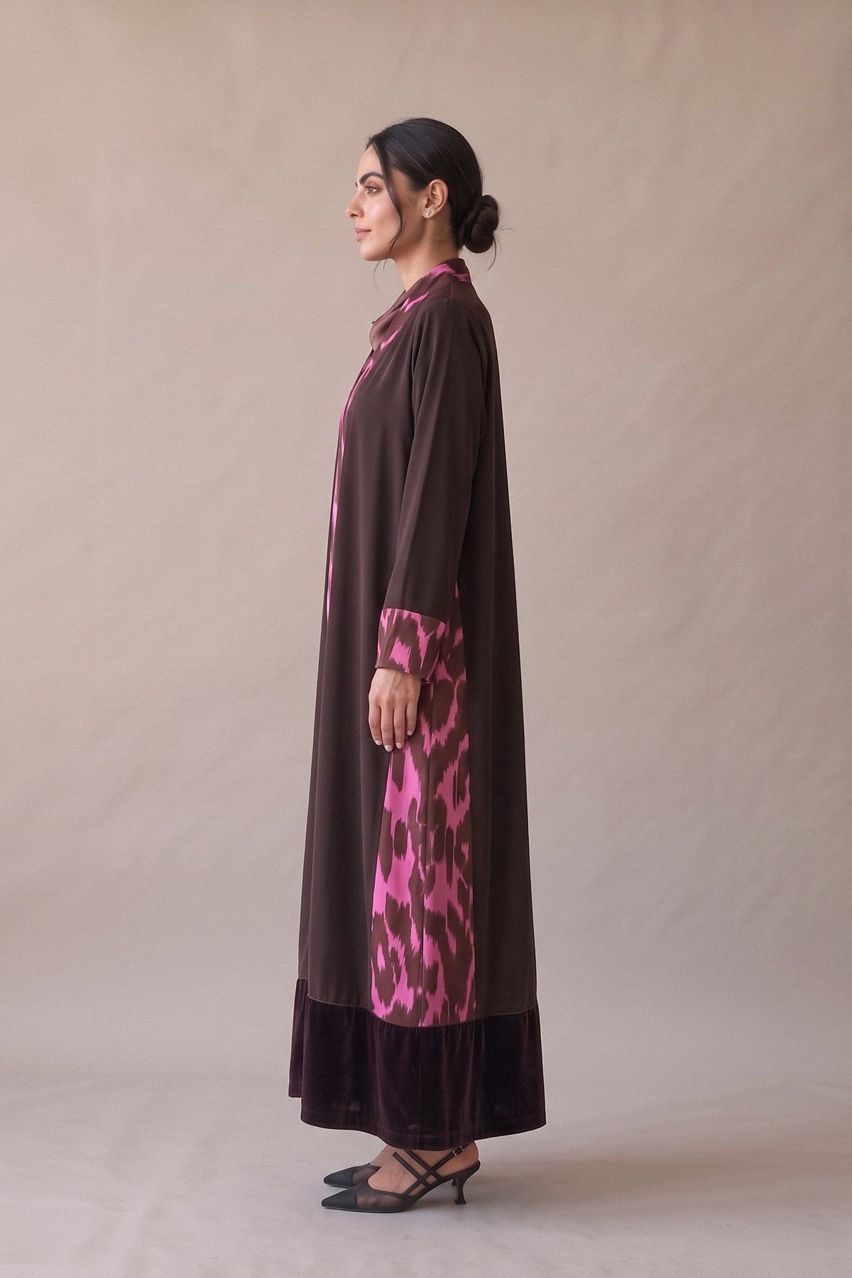 Brown Velvet Abaya – 2071