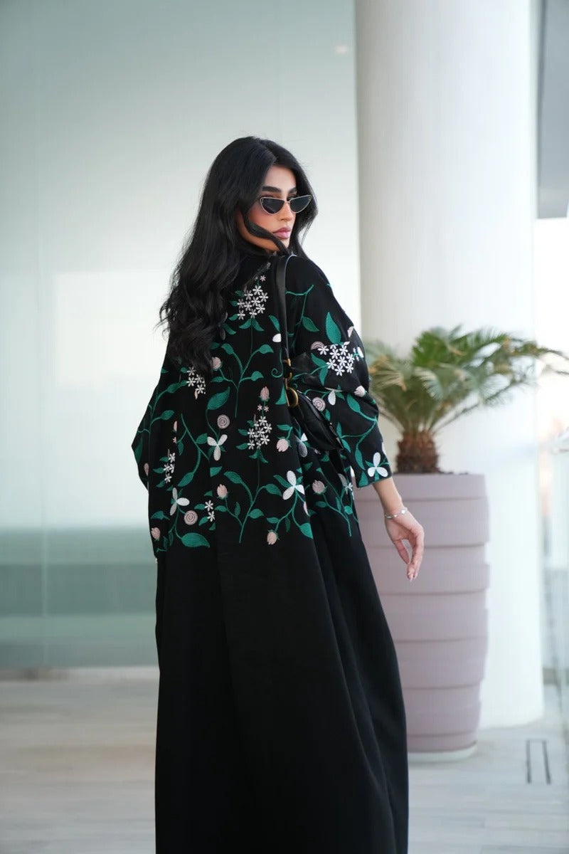 ABAYA BESHT CREPE WITH EMBROIDERY C:6381 (Free size)