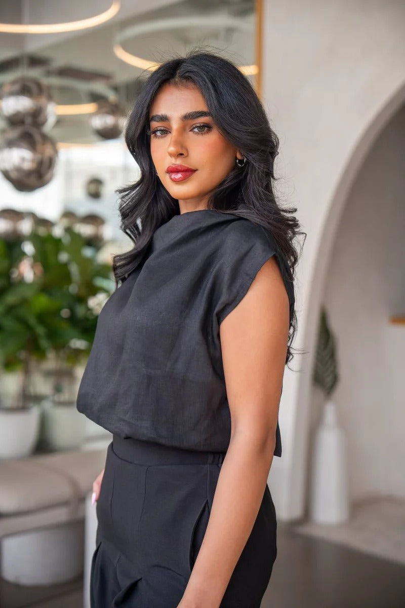 Linen blouse and crepe pants set, black C:150