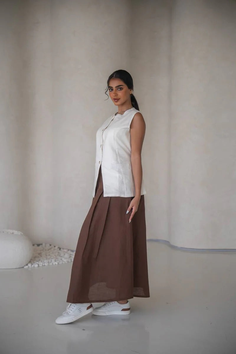 Linen vest and skirt set. C:204 white-brown