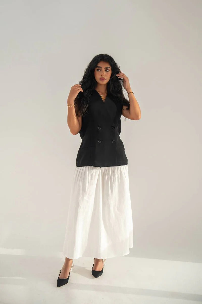 Black crepe vest with linen skirt C:208