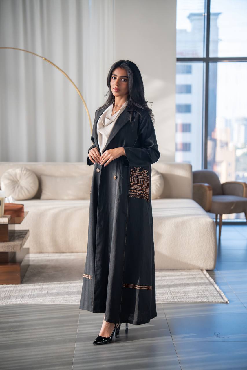 Linen Blazer abaya in black, with embroidery.C:6687