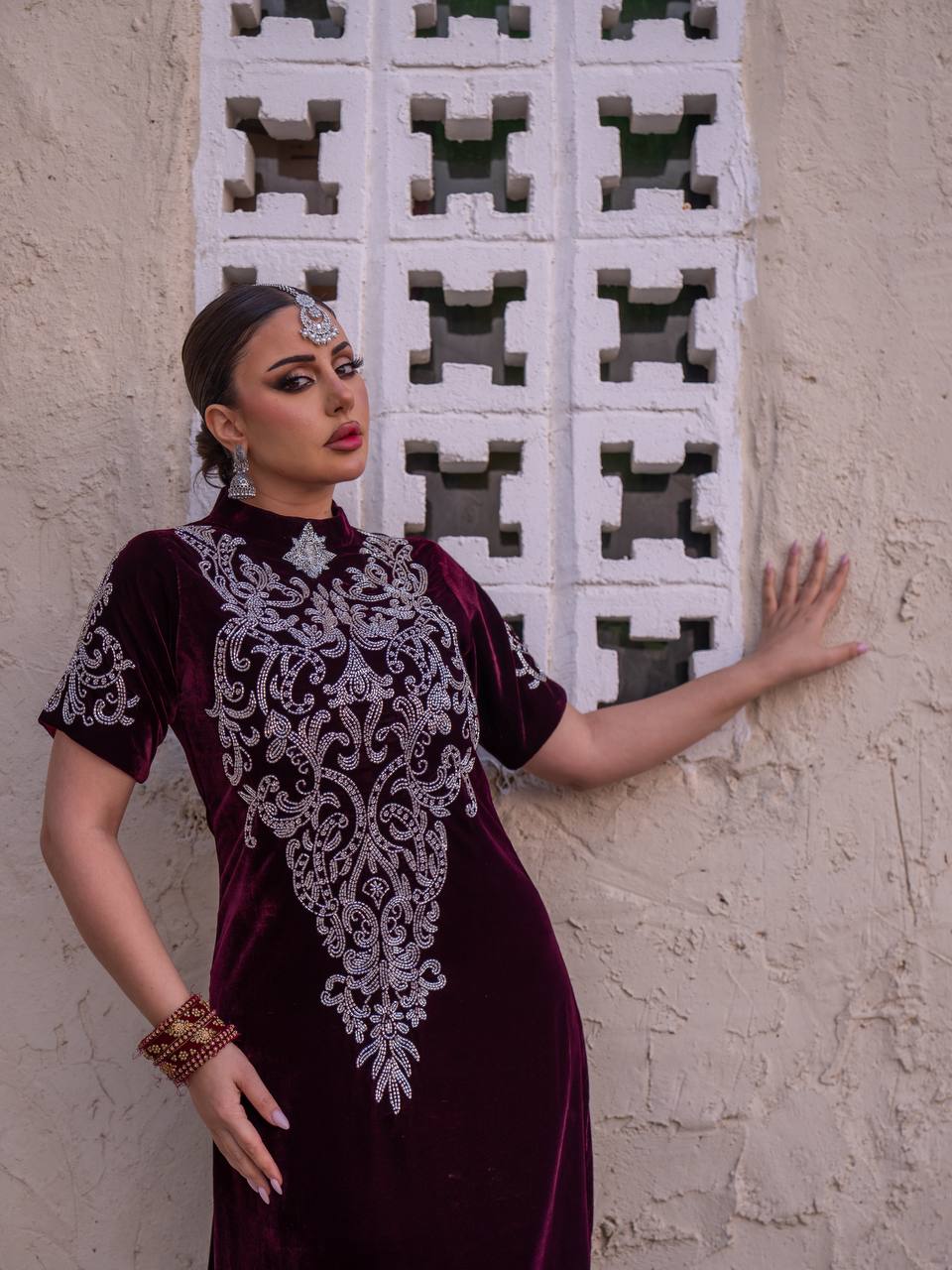 Burgundy velvet abaya and dress set. C:6731