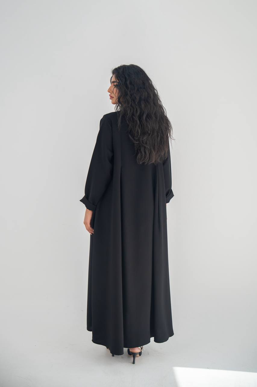 عباية سوداء من الكريب مع ثنيات C:6649