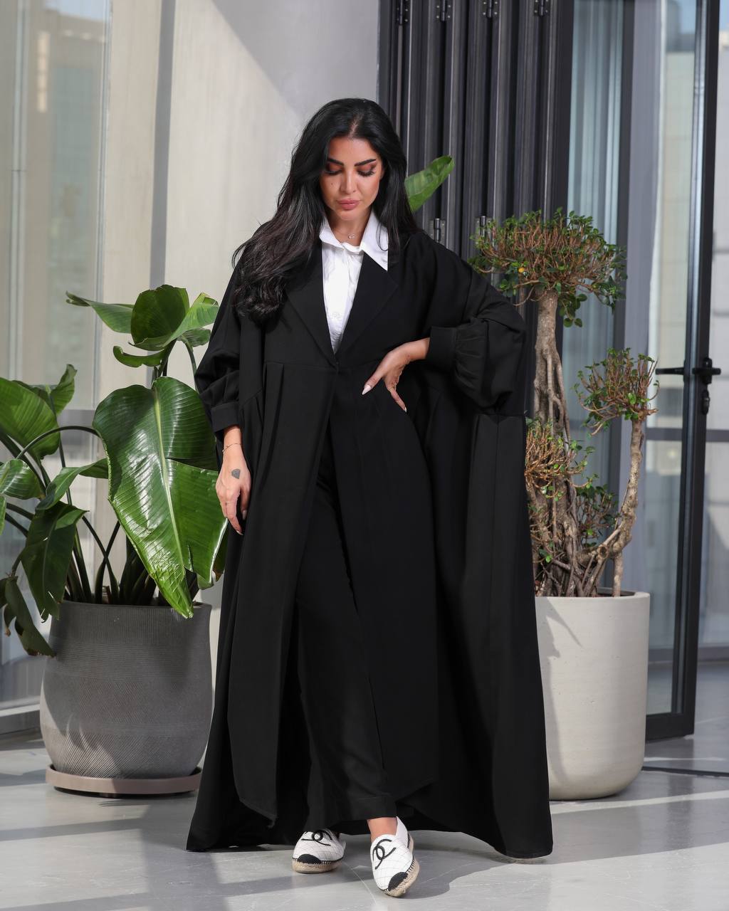 Crepe fabric abaya With a wide cut Free size Crushes from the bottom (Free size )
