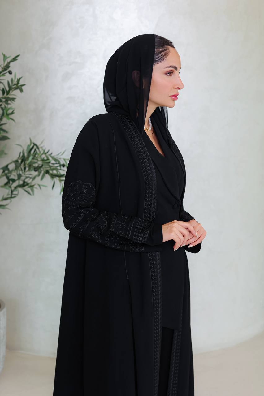 Black crepe abaya with embroidery C:6674