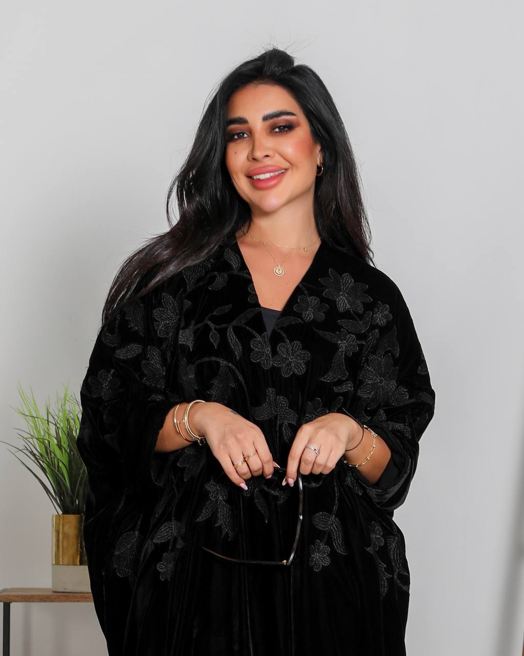 Black velvet bisht abaya with embroidery 6340 Black