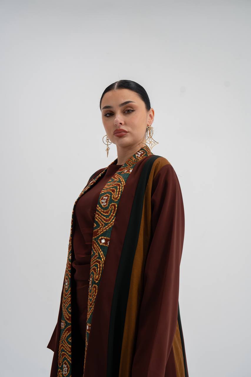 Crepe abaya with linen in brown and camel colors .C:6742