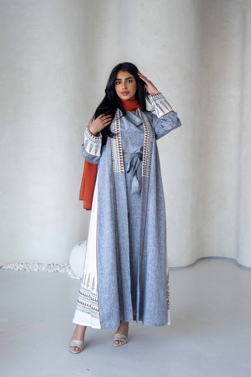 Linen abaya in light gray with embroidery C:6588 Gray