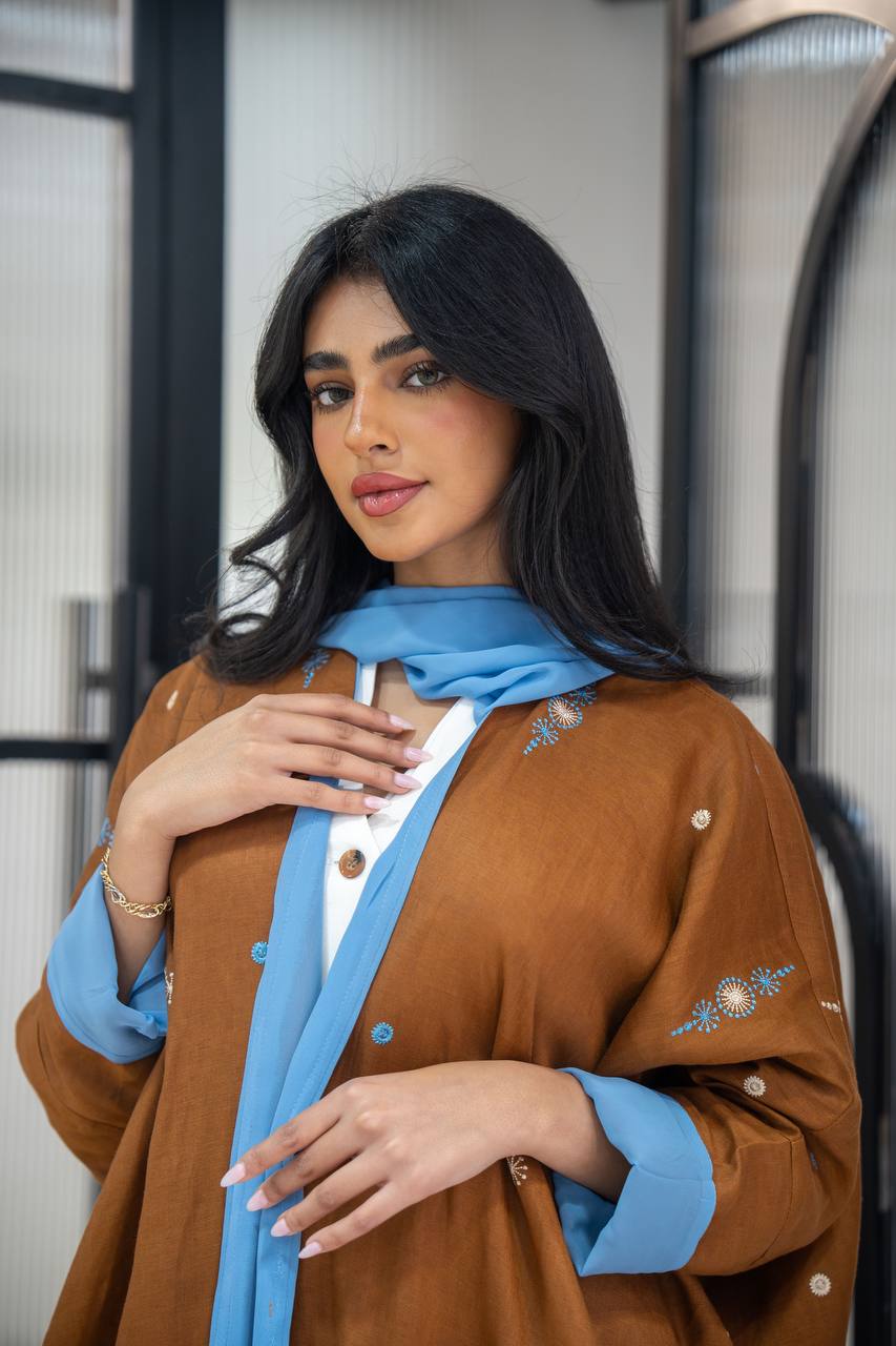Camel-colored linen bisht abaya with embroidery C:6622 Brown (Free size)