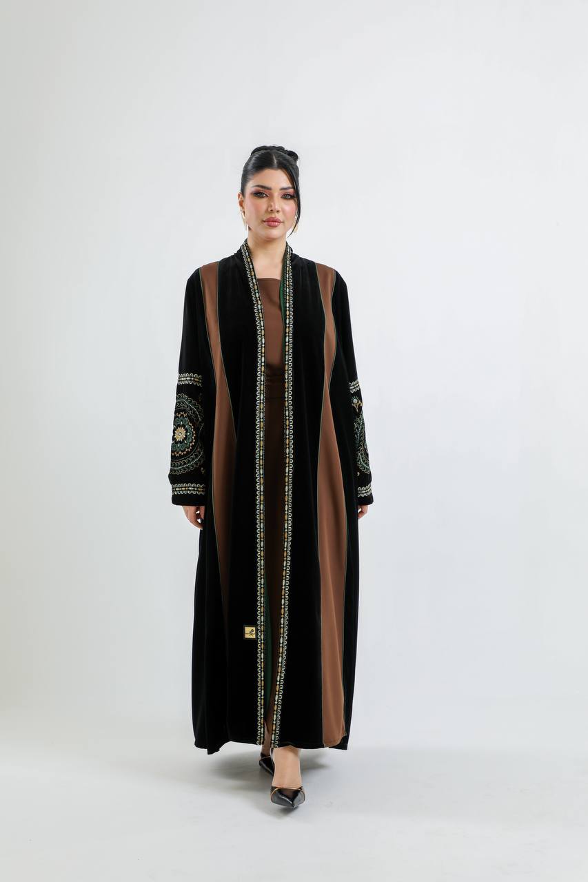 Velvet and crepe abaya with green embroidery. C:6720
