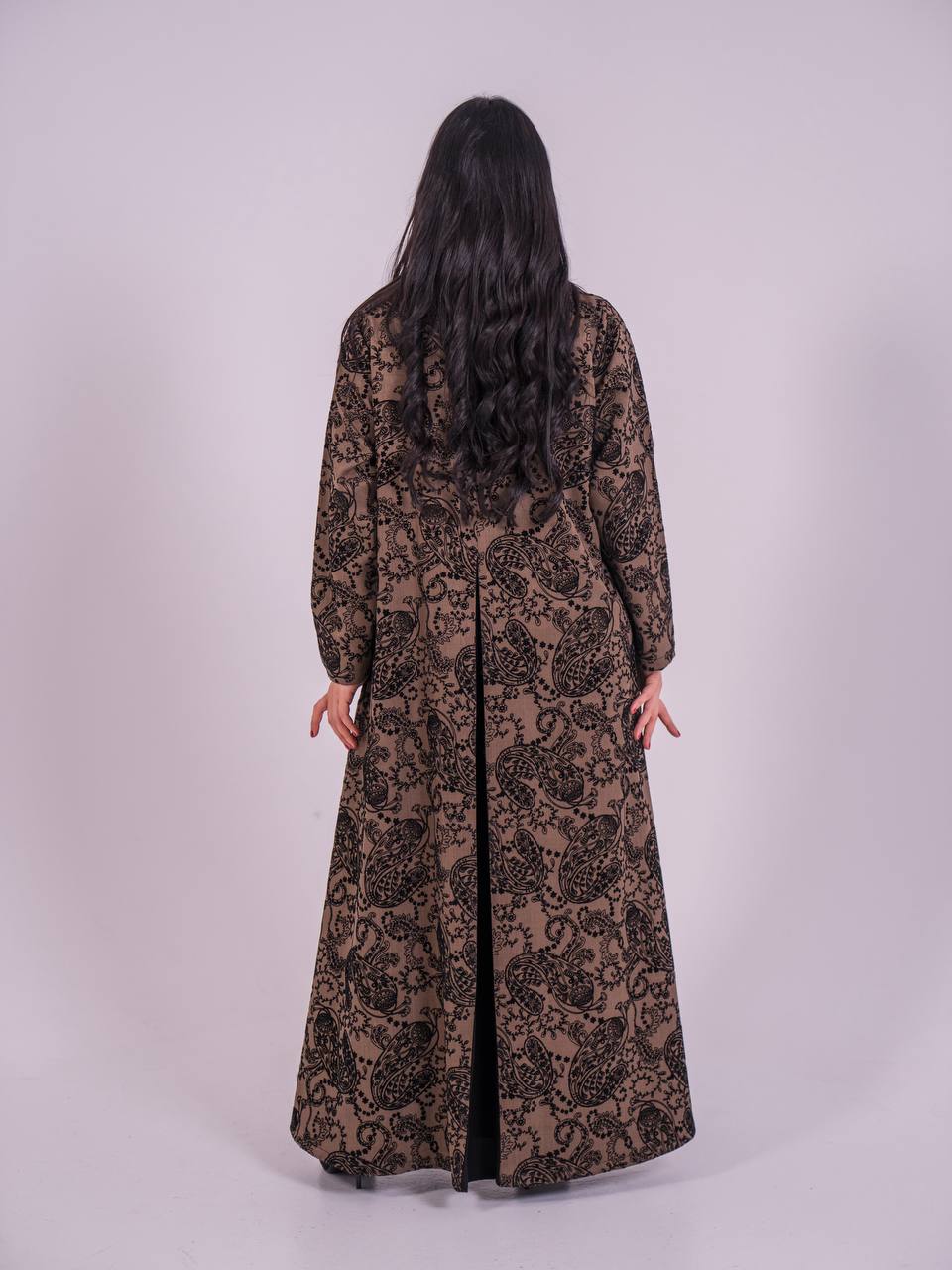 A brown abaya made of crepe fabric with a velvet print.C:6732