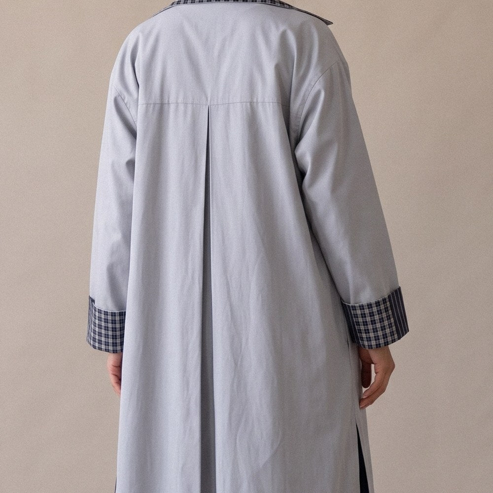 Close-up of the long pleat down the back of the Grey Trench Coat Abaya.