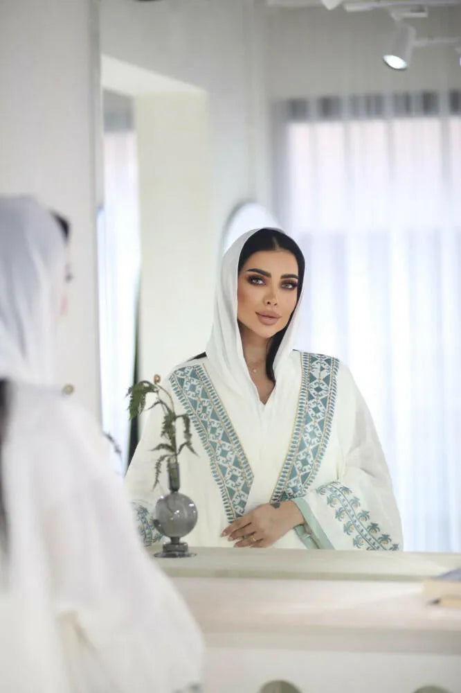 White linen cloak abaya with embroidery