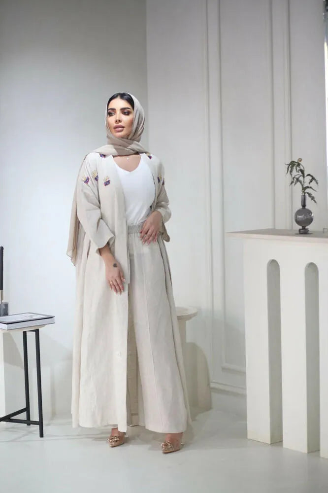 عباية من الكتان مع تطريز ونقاط البولكا وكسرات