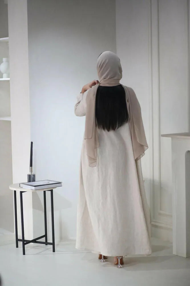 عباية من الكتان مع تطريز ونقاط البولكا وكسرات