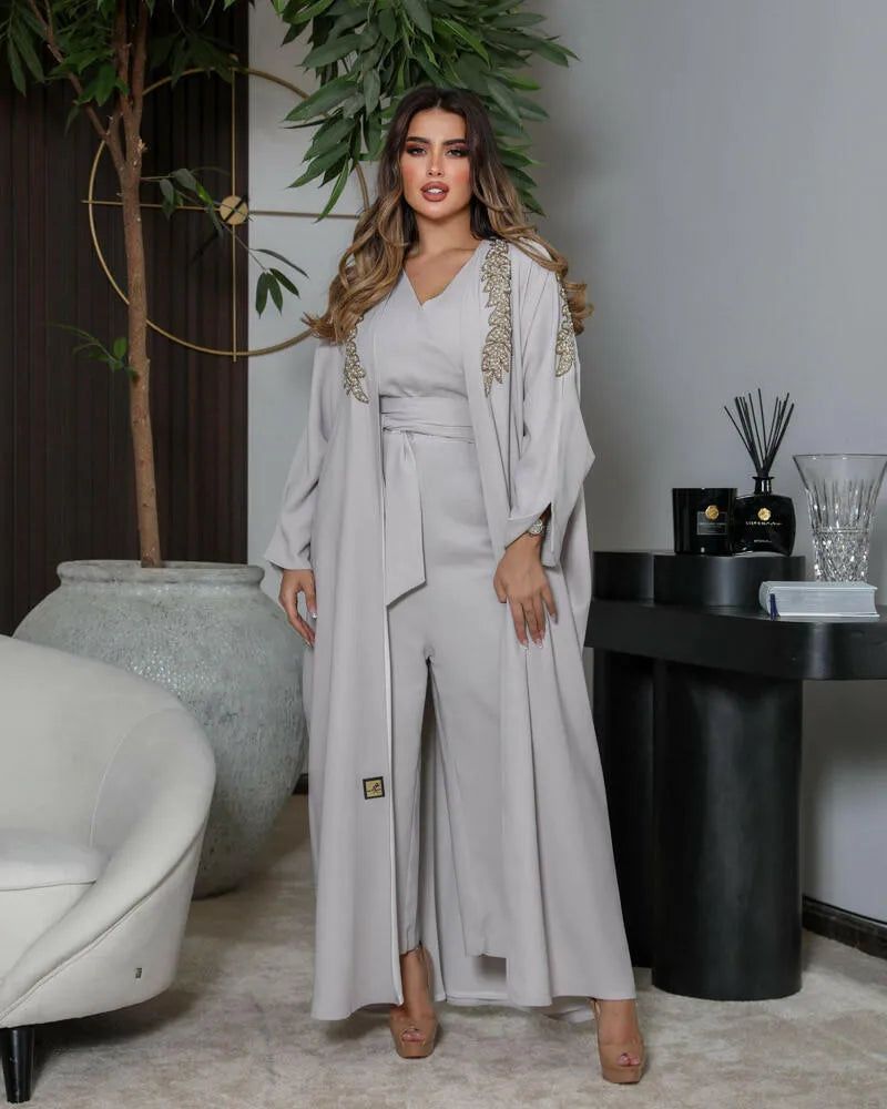 Free size grey crepe abaya with embroidered lining