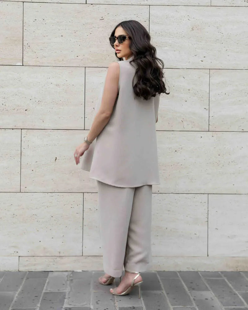 Beige blazer blouse with 4 buttons