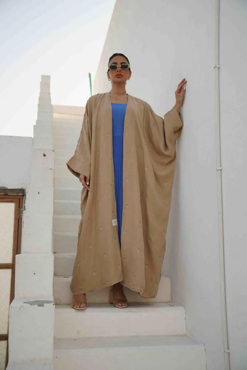 Beige silk cloak with purple embroidery