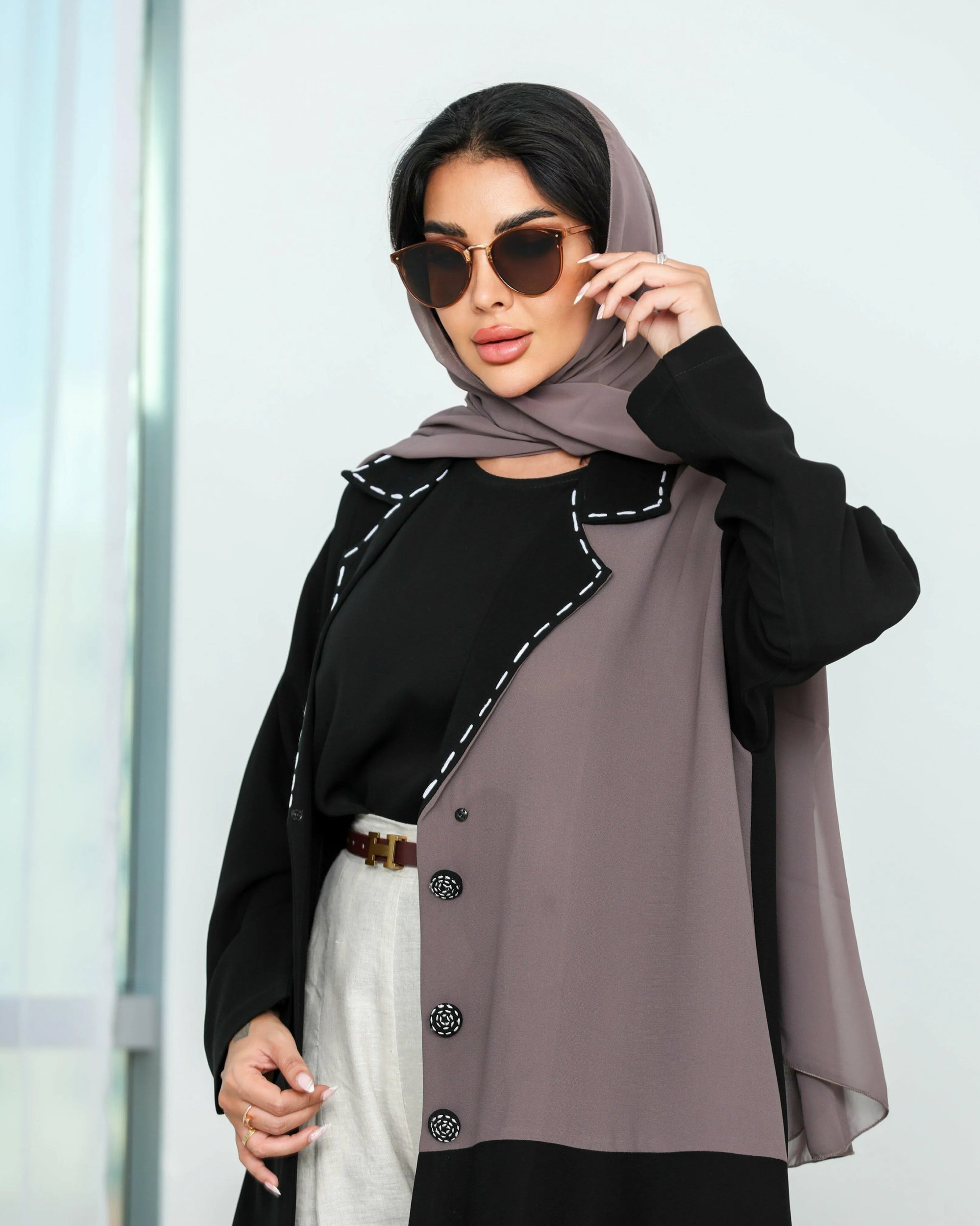 Abaya blazer crepe black and beige