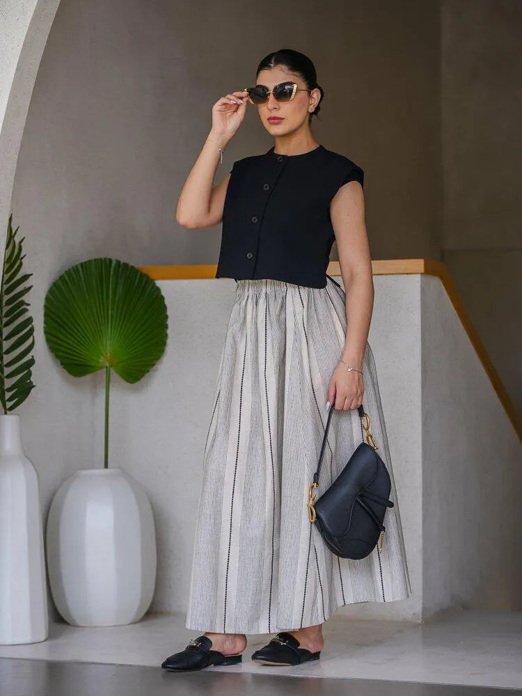Beige linen skirt striped black