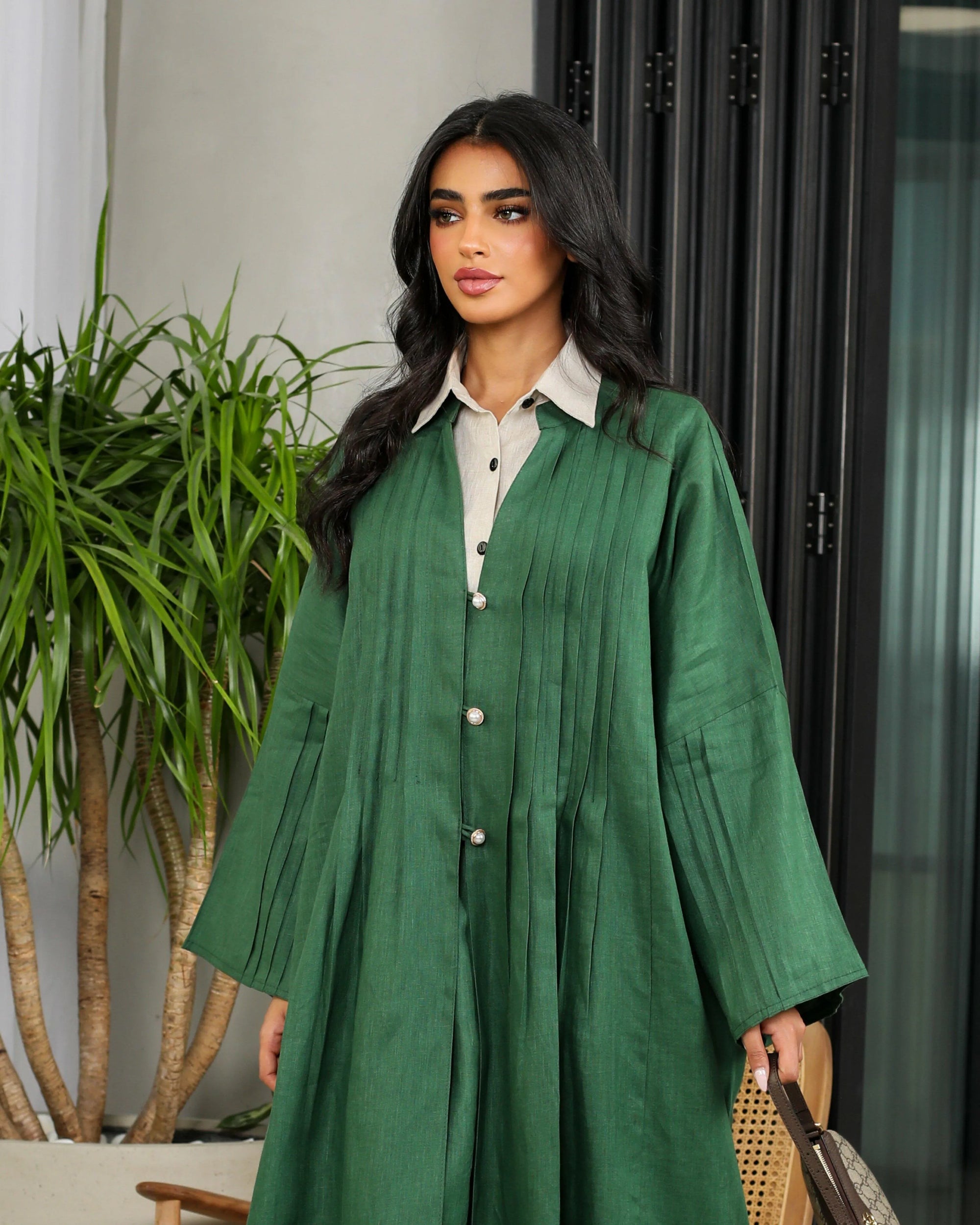 Green linen abaya