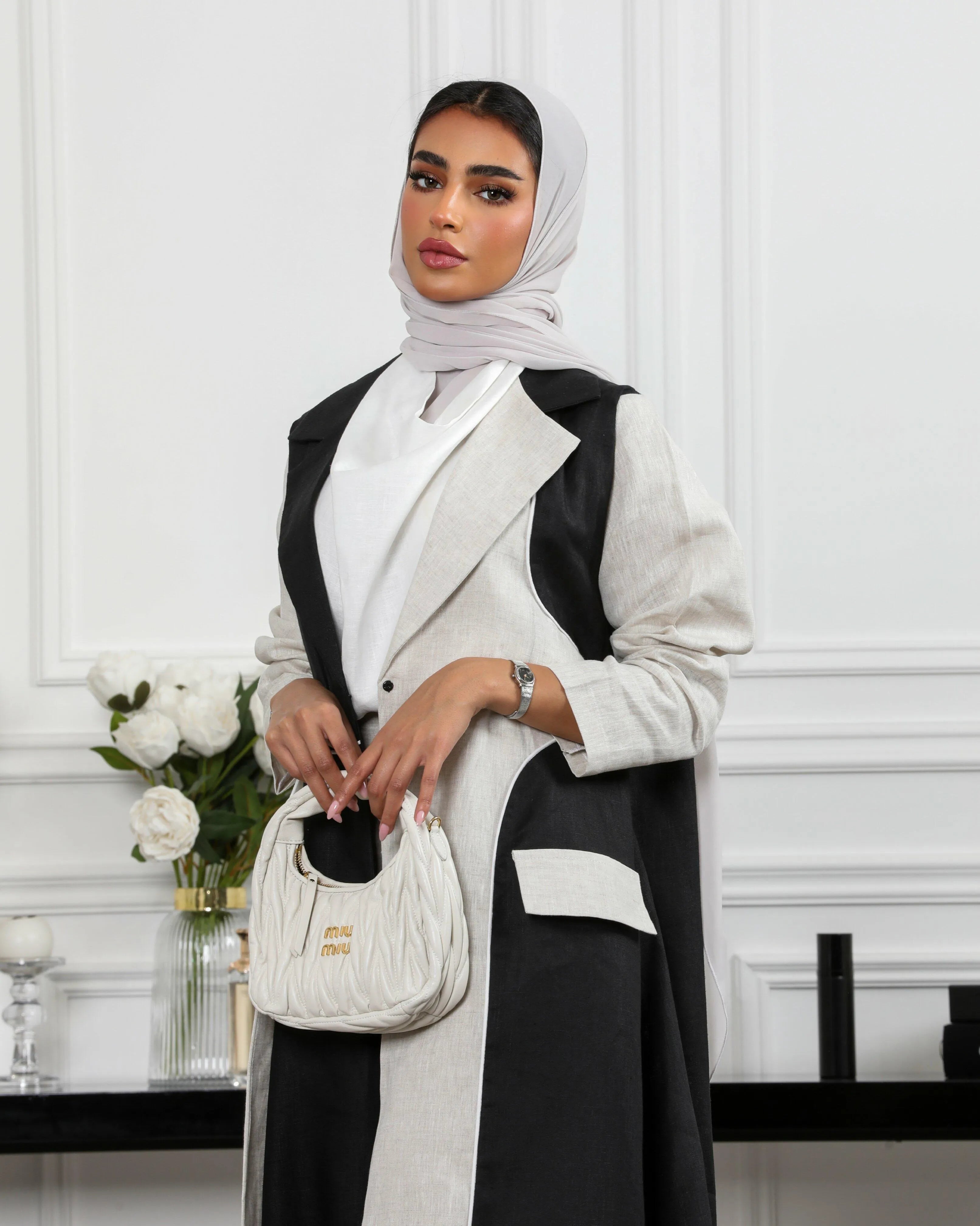 Black and beige linen blazer abaya